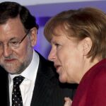 El presidente del Gobierno español, Mariano Rajoy, y la canciller alemana, Ángela Merkel, en una imagen de archivo