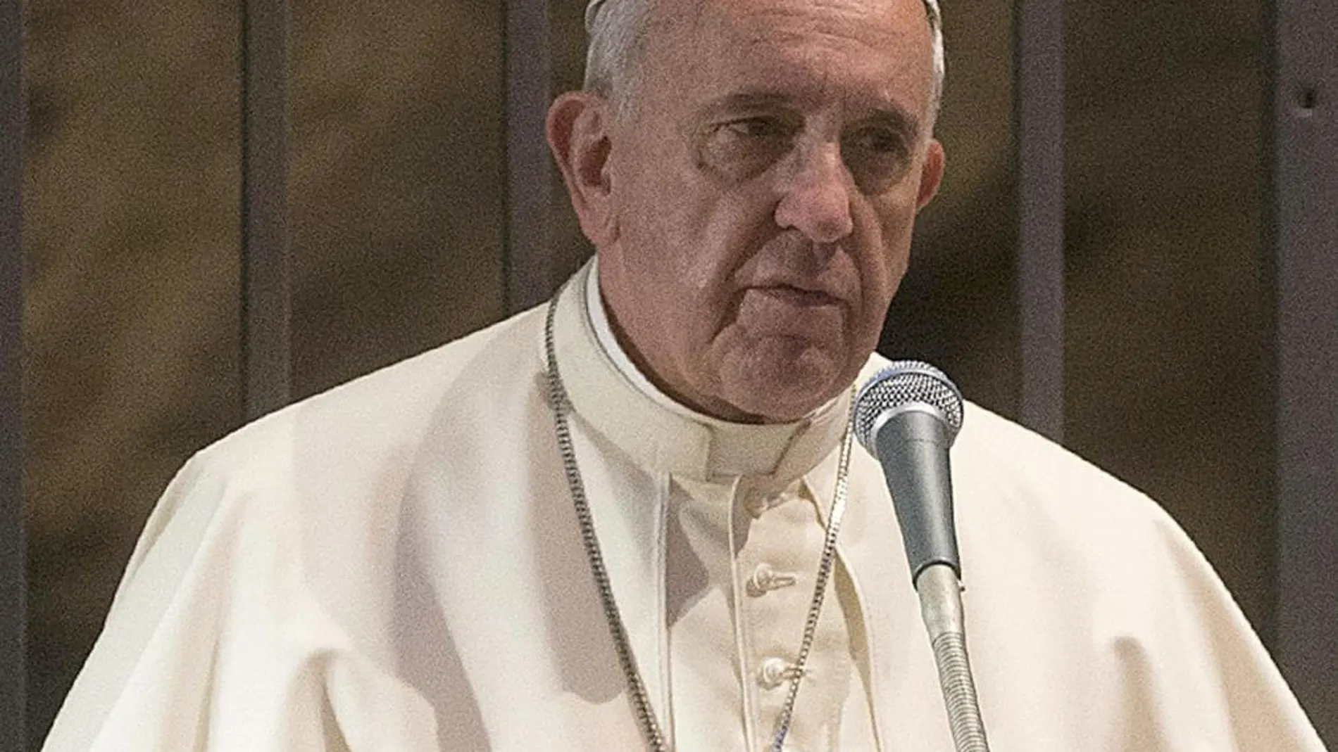 El Papa pide a los carismáticos que no controlen a Dios