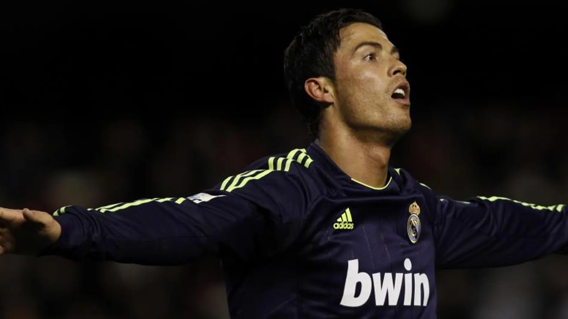 Cristiano Ronaldo celebra el gol de su equipo ante el Valencia