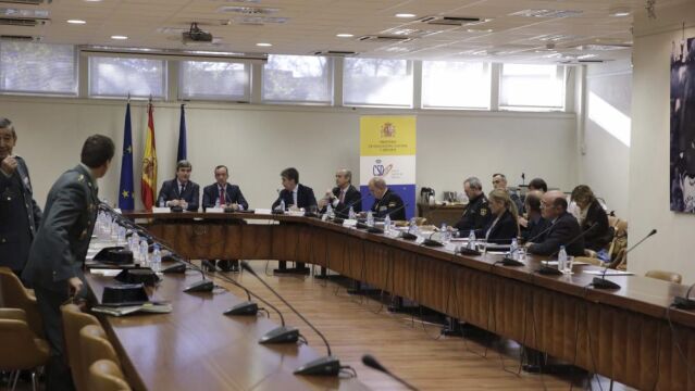 Reunión con carácter de urgencia de la Comisión Antiviolencia celebrada esta mañana.