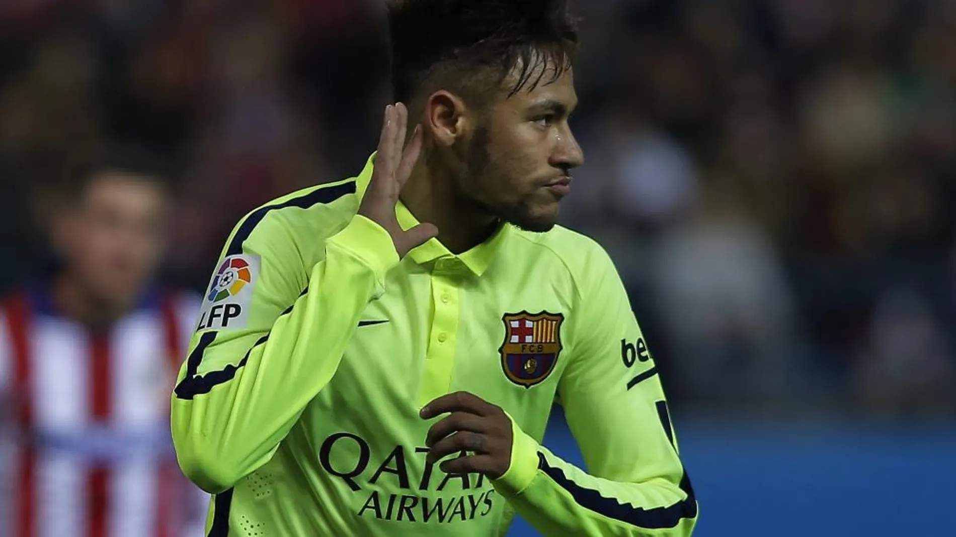 Neymar celebra su segundo gol de anoche frente al Atlético