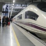 El Gobierno constituye Adif Alta Velocidad para gestionar el AVE y sus infraestructuras
