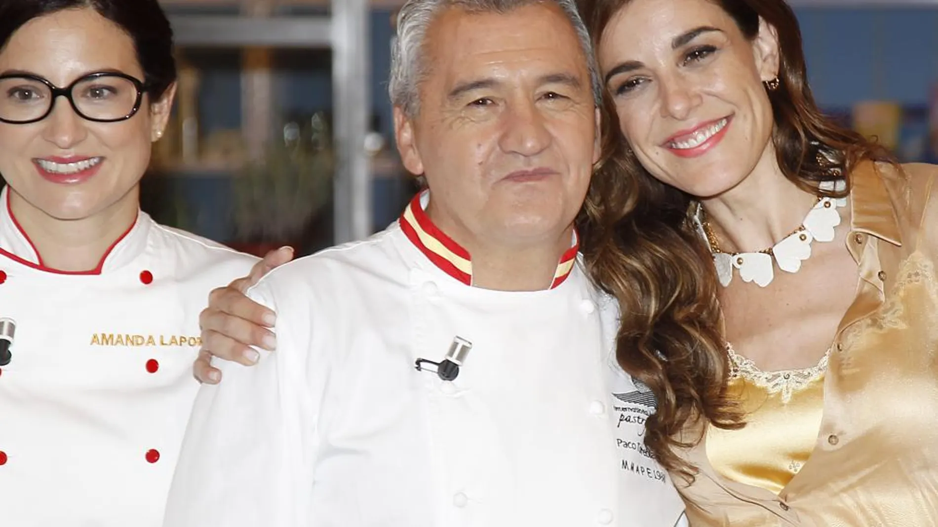 La presentadora Raquel Sánchez Silva y el cocinero Paco Torreblanca.