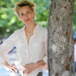 La novelista francesa, ayer, en el Parque del Retiro de Madrid