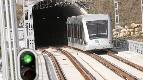 Vías enterradas a golpe de pedal