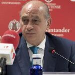 Jorge Fernández Díaz, durante la clausura el curso "Justicia y Educación. El relato de las víctimas.