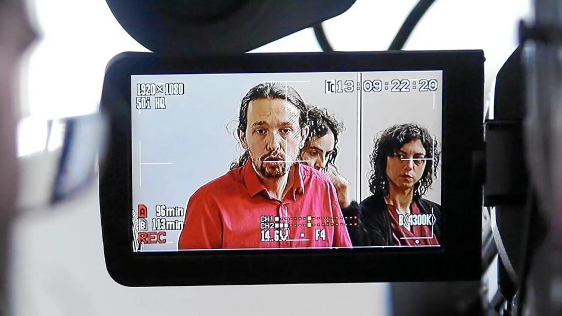 Pablo Iglesias, a través del objetivo de una cámara en la rueda de prensa del pasado 26 de enero