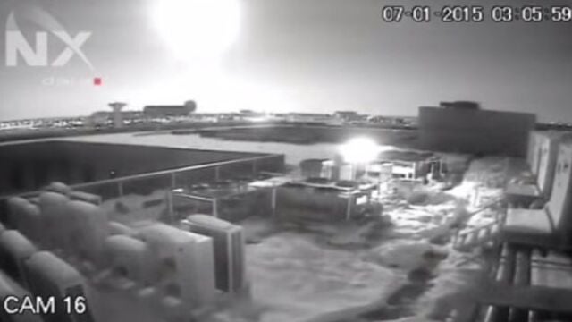 Un meteorito explota en el cielo de Bucarest