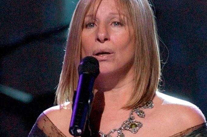 Barbra Streisand en una gala en el Teatro Kodak