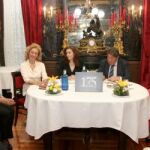 Carmen Posadas y Teresa Viejo participaron en la tertulia conmemorativa