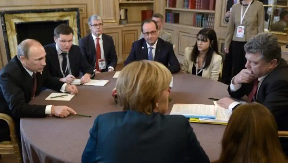 Los líderes del &quot;cuarteto de Normandía&quot;, el presidente ruso, Vladímr Putin; el francés, François Hollande; el ucraniano, Petró Poroshenko, y la canciller alemana, Angela Merkel