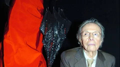 Pertegaz, adiós al maestro de la alta costura