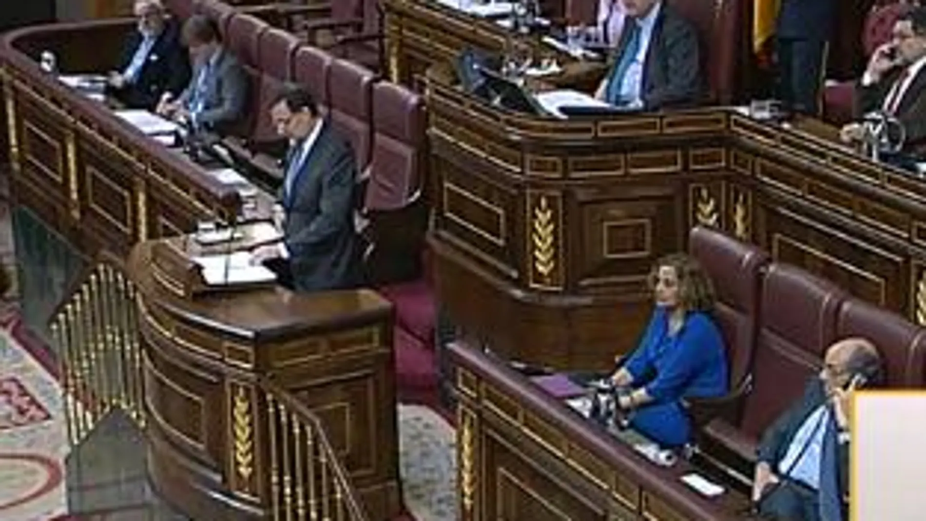 Rajoy responde al Grupo Mixto