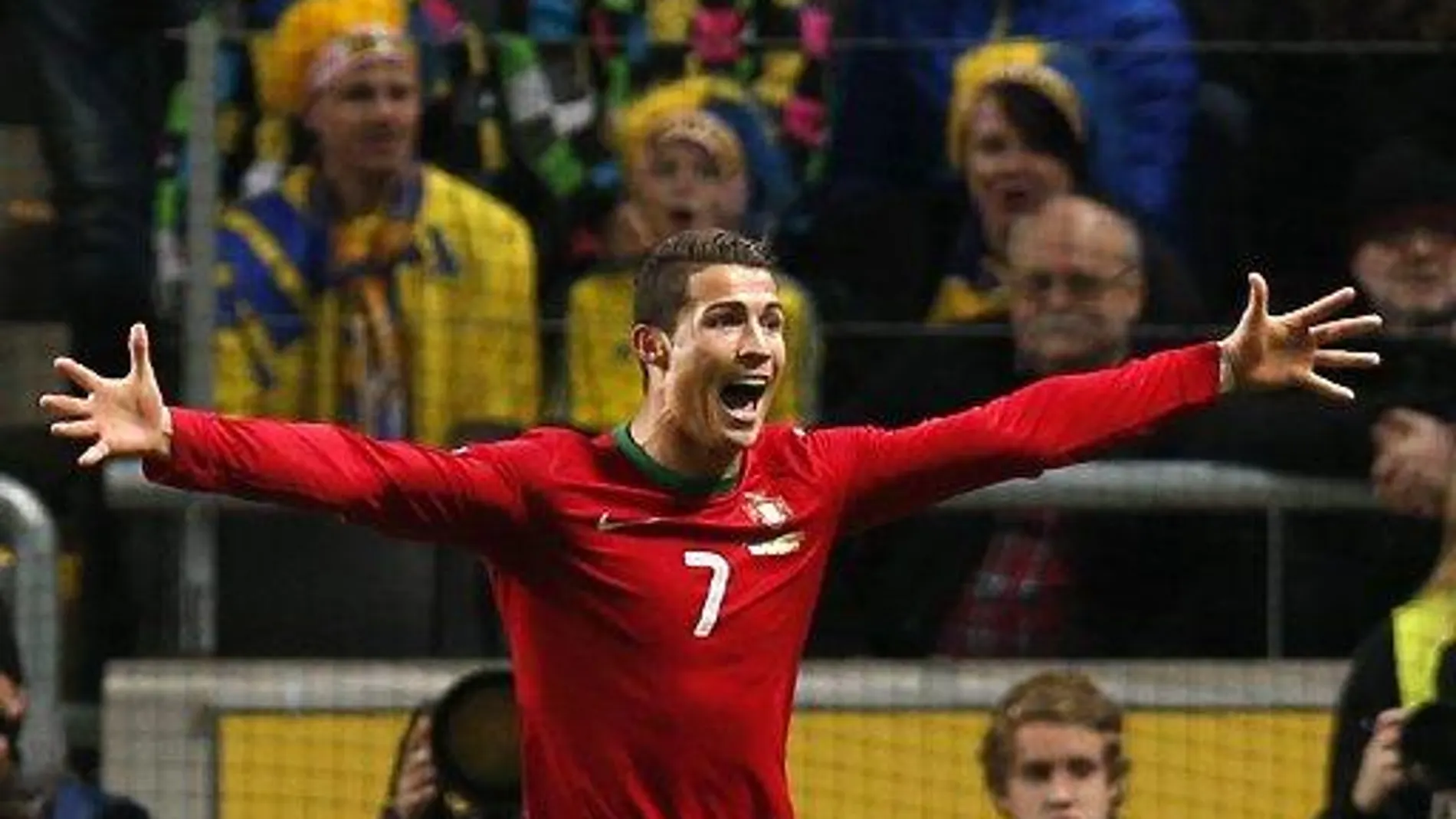 Ronaldo celebra su tercer gol