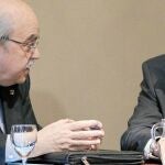 Mas-Colell y Homs charlan durante la reunión ejecutiva del gobierno de Artur Mas