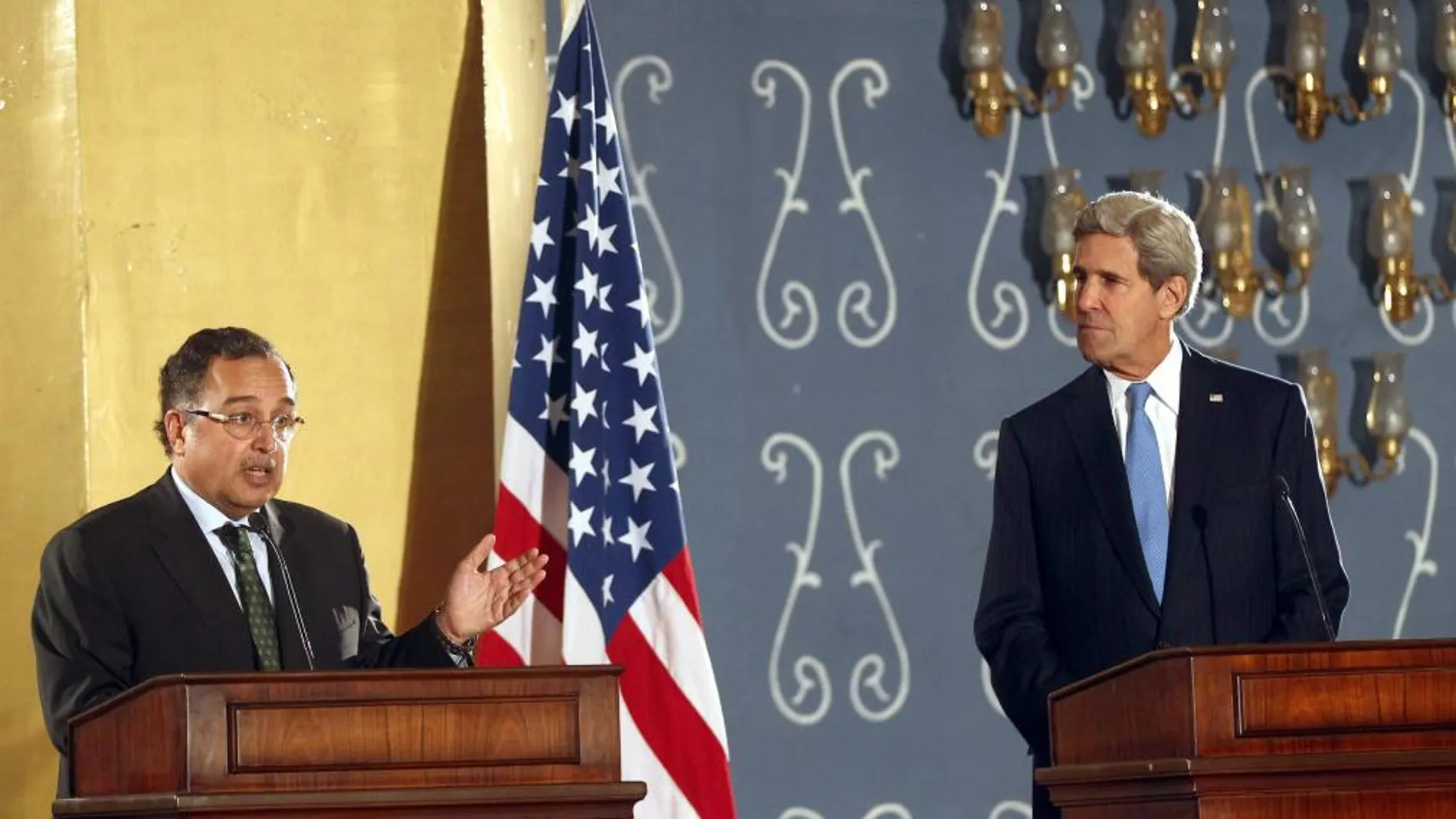 Kerry, en la imagen en una visita en noviembre a El Cairo, ha realizado numerosas visitas a Oriente Próximo y el Magreb en los últimos meses.