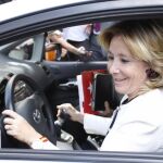 Esperanza Aguirre, en su coche, en una imagen de archivo