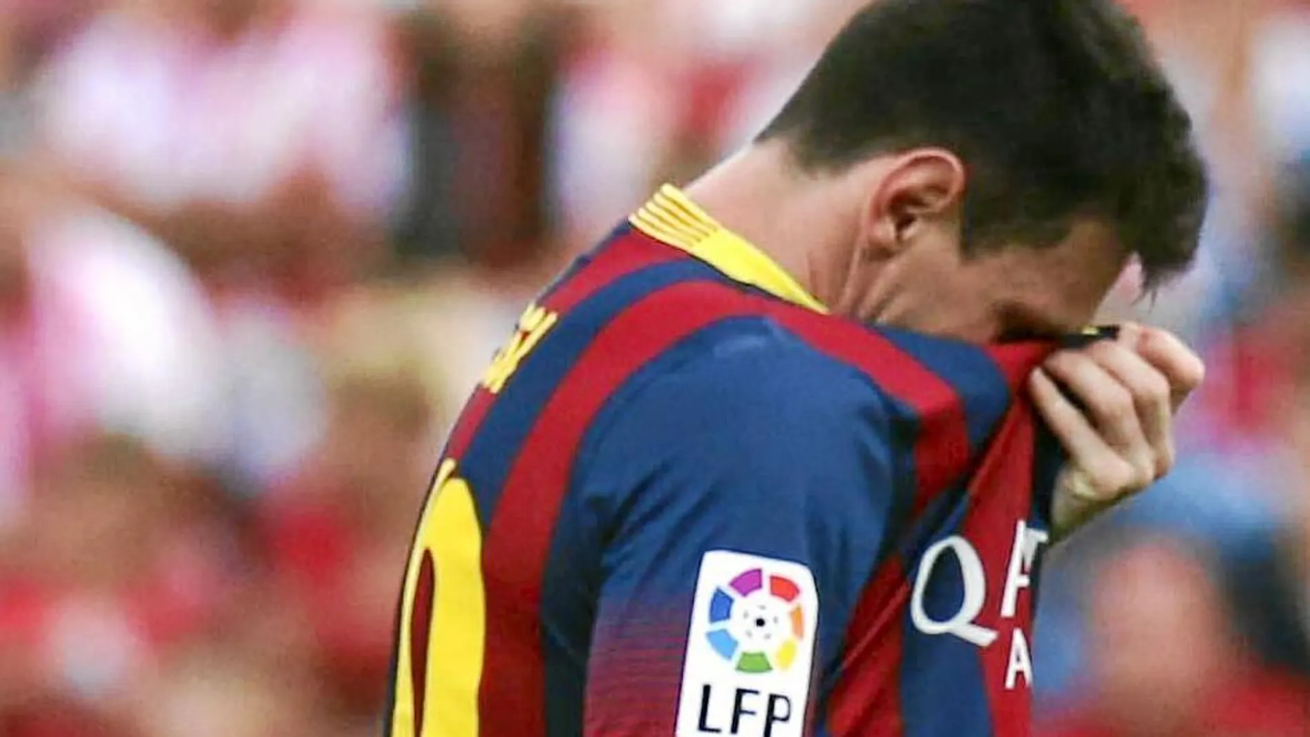 Messi marcó el primer y se marchó lesionado a los 29 minutos