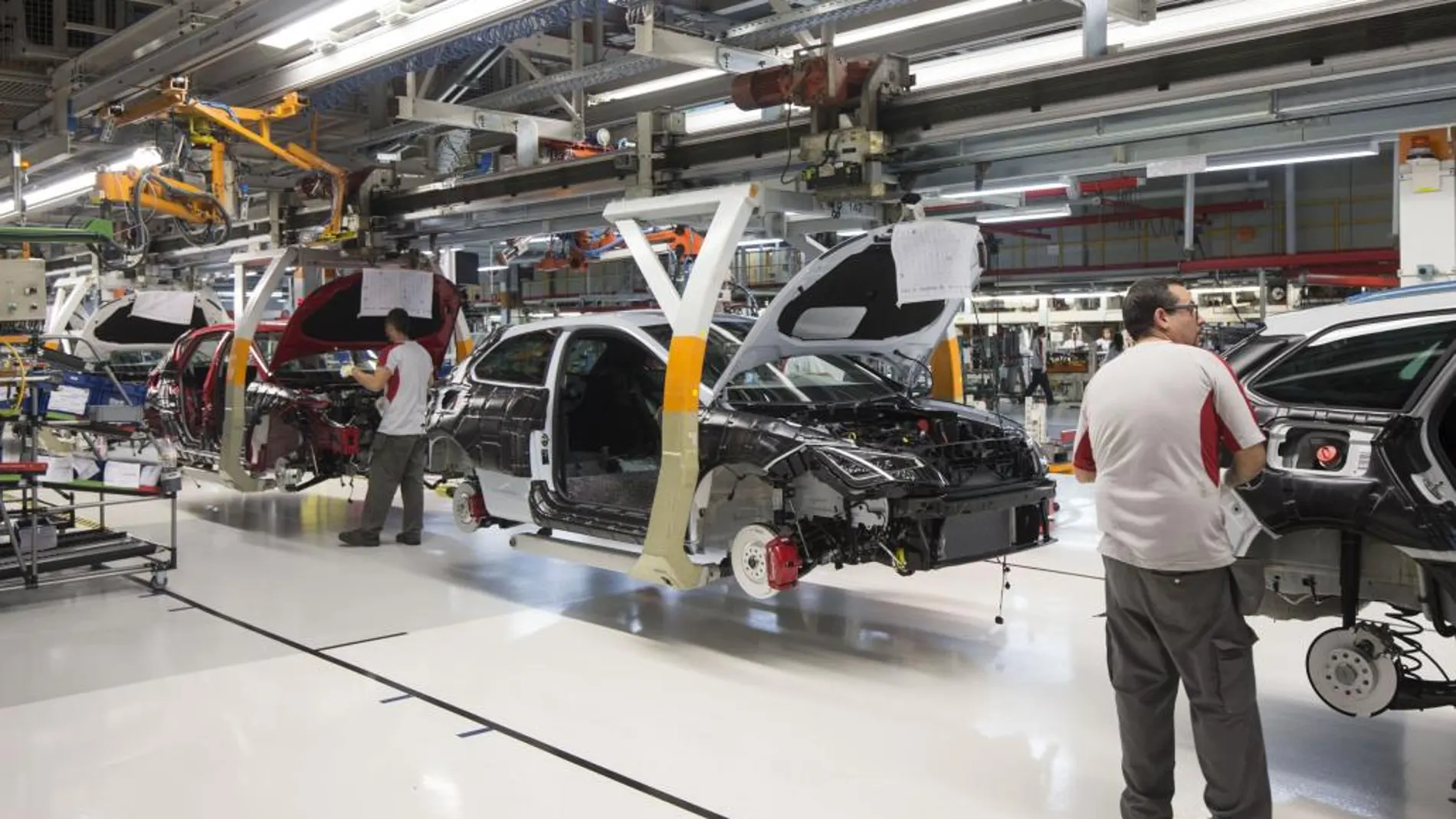 Los salarios bajaron un 0,5% en 2014