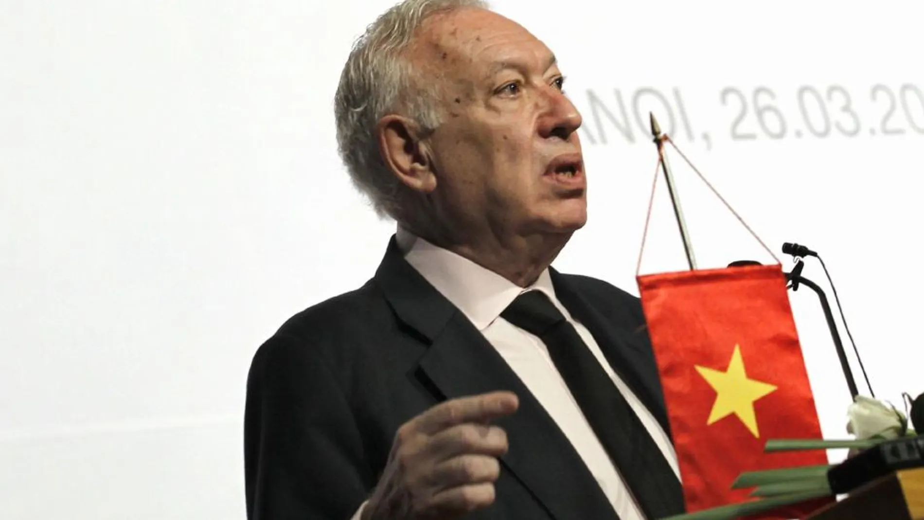 José Manuel García-Margallo, durante su intervención hoy en un desayuno sobre la Marca España organizado en Hanoi.