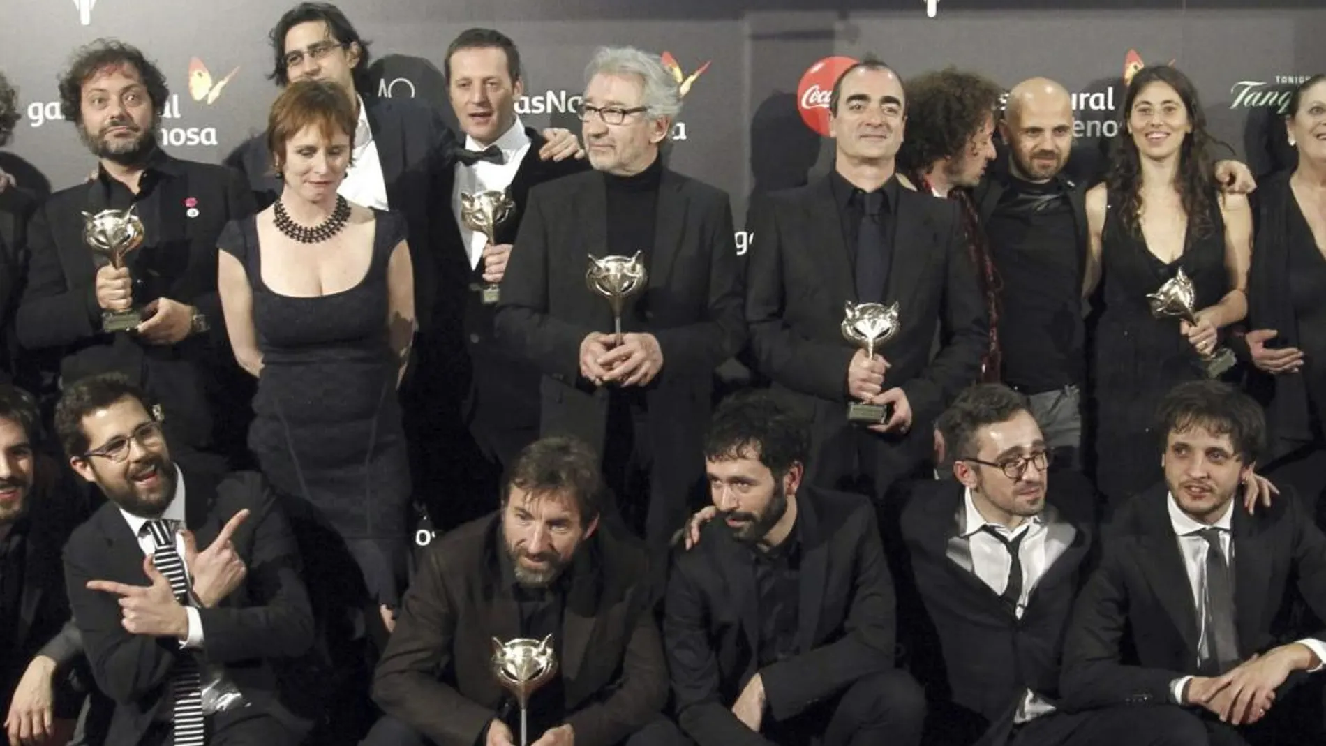 Foto de familia de los galardonados durante la entrega de los I Premios Feroz
