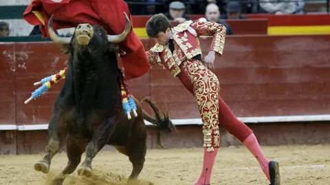 Jonathan Varea salió a hombros por la puerta grande.