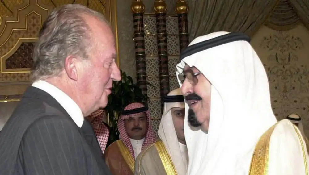Don Juan Carlos con el rey de Arabia Saudí, en una imagen de archivo