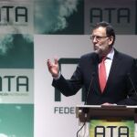 El presidente del Gobierno, Mariano Rajoy, durante su intervención en la clausura el II Foro de Emprendedores y Autónomos