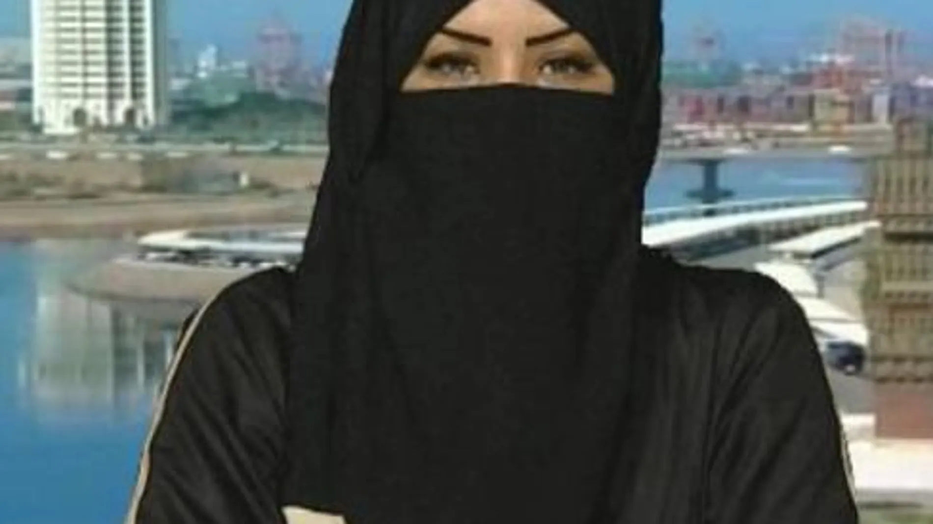 Bayan Alzahran fue la primera mujer en obtener la licencia en Arabia Saudí