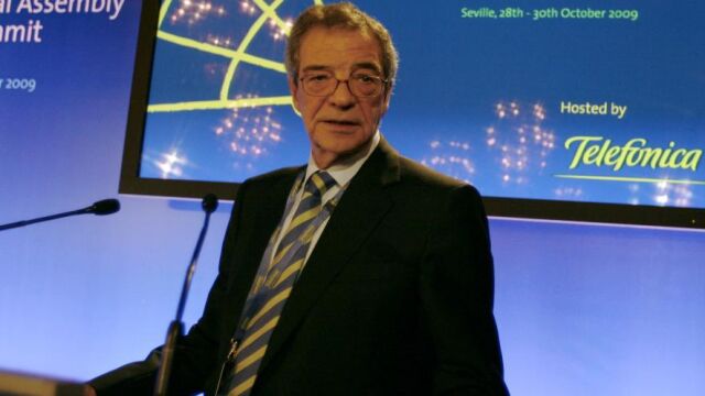Cesar Alierta, preside Telefónica