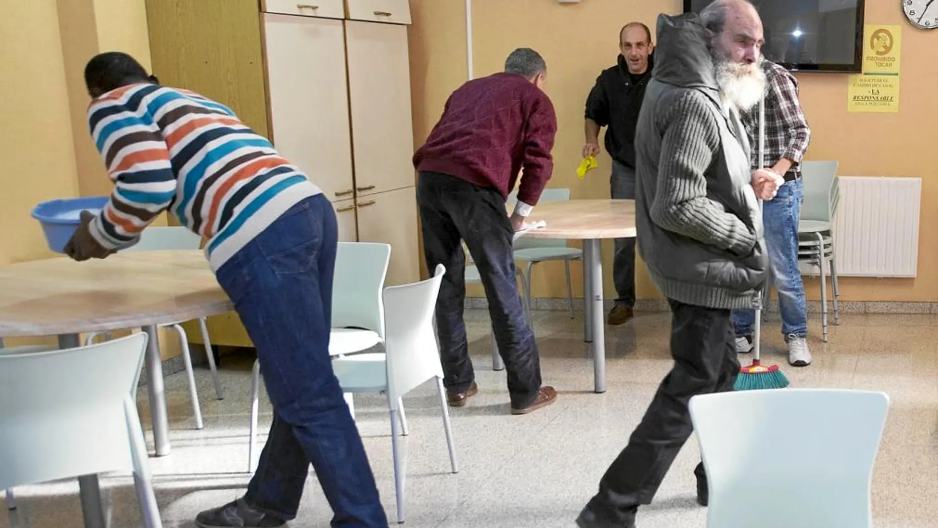 Imagen del interior del albergue de Cáritas en Burgos