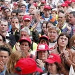 Los trabajadores de la empresa Puertas de Norma consideran que la maderera tiene futuro. En la imagen, protesta del pasado verano en San Leonardo de Yagüe