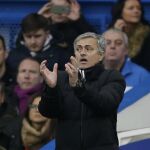 José Mourinho, técnico del Chelsea, cierra una semana gris