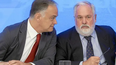 Pons confirma que Cañete sigue de ministro