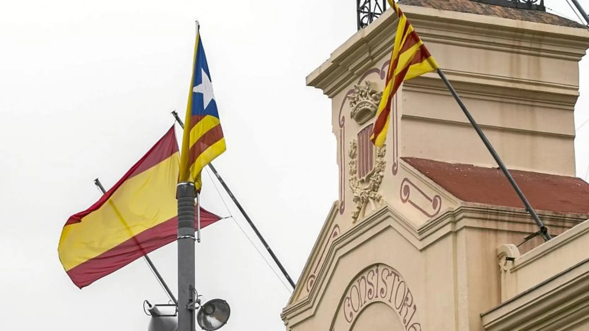 La Generalitat no obligará a retirar la placa de Sant Sadurní