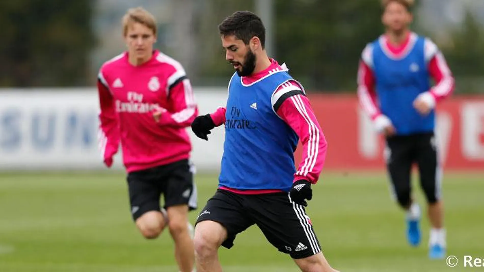 Isco, durante la sesión matinal.