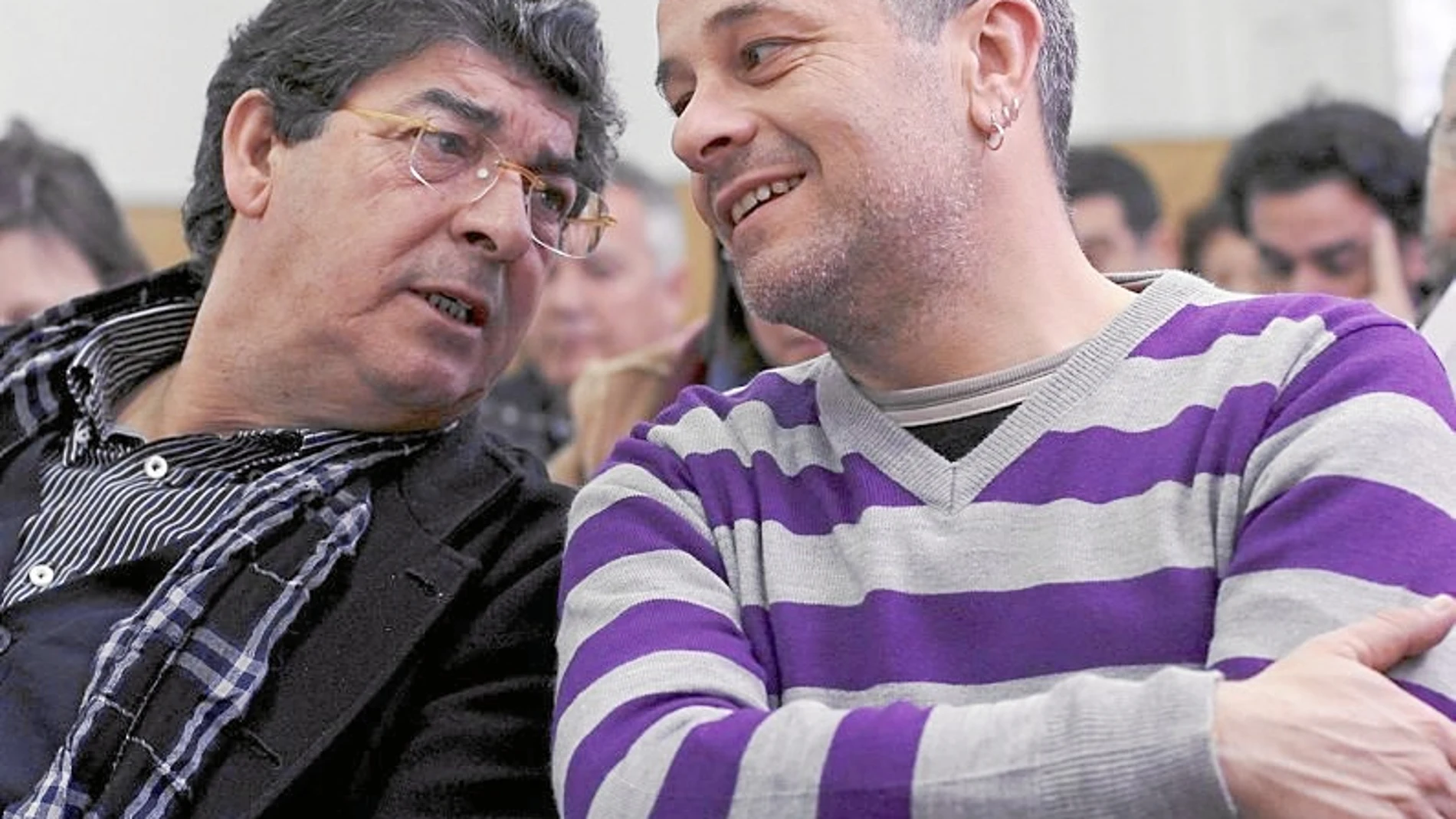 Valderas, desde el Gobierno andaluz, y Castro, desde el Grupo Parlamentario de IULV-CA, reclaman explicaciones sobre el gasoducto