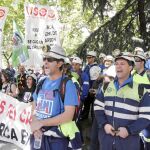 Un grupo de mineros se concentran frente al Ministerio de Industria