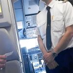 En Europa no es obligatorio que el piloto esté siempre acompañado en la cabina como en Estados Unidos