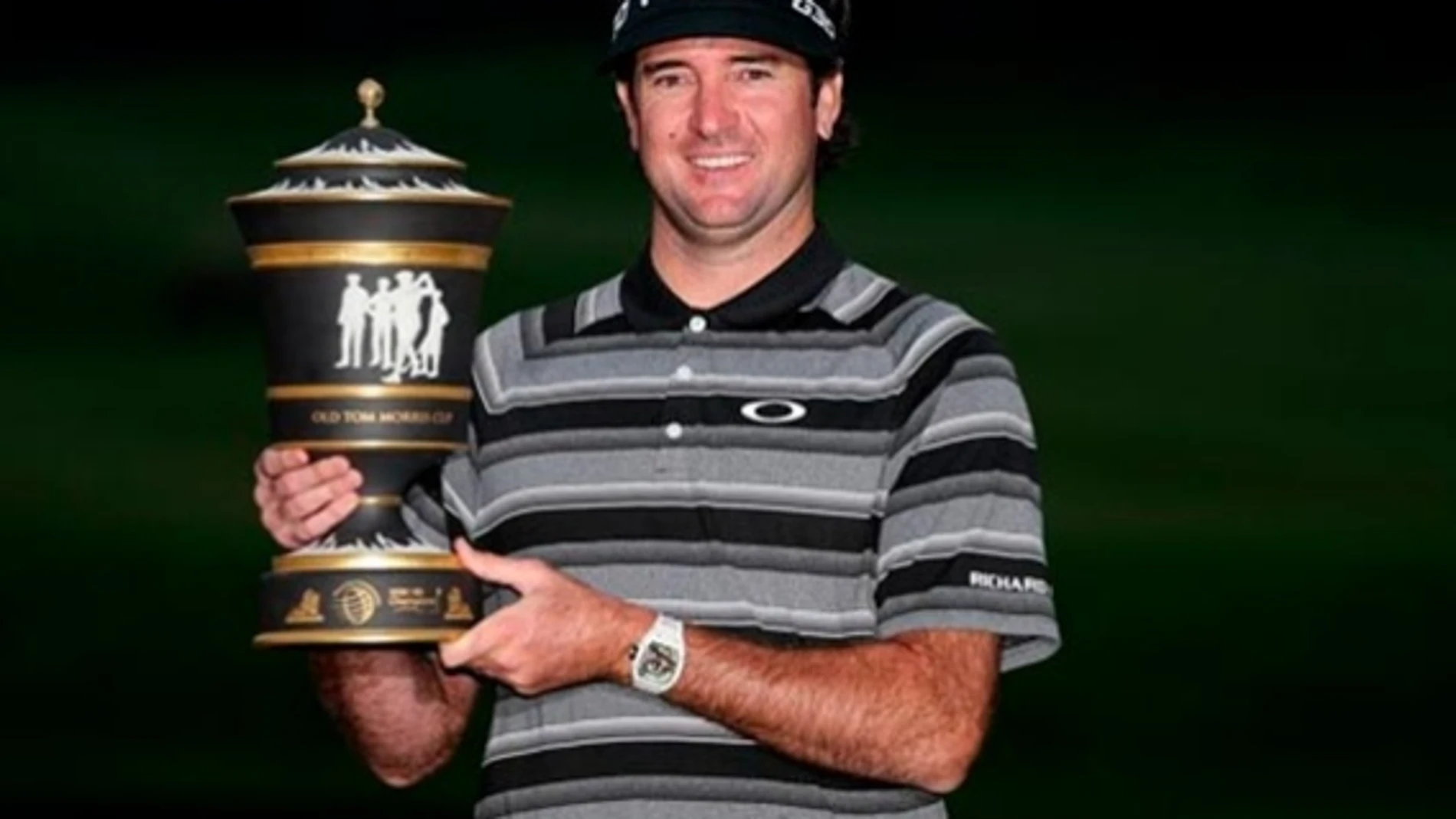 Bubba Watson, con el trofeo.