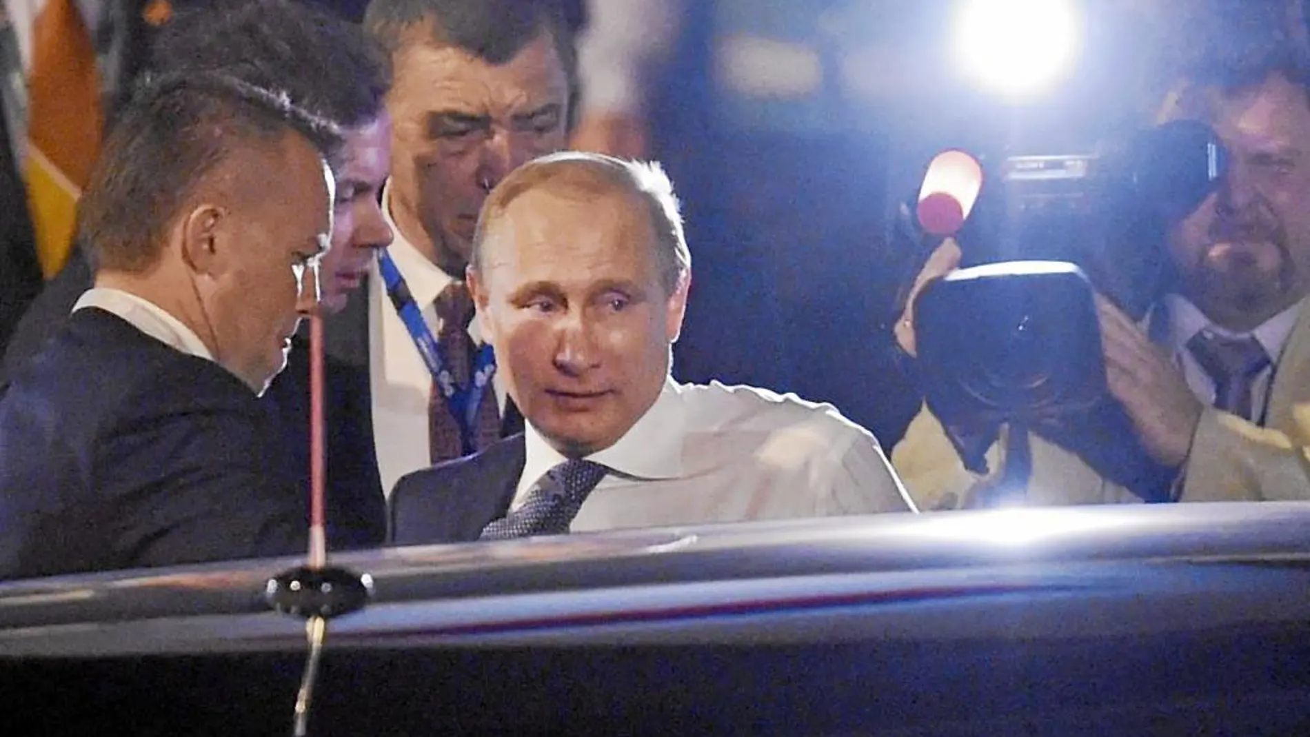 Vladimir Putin, a su llegada a Brisbane, Australia, donde se reúnen los países del G-20