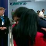 CTV emitió imágenes de Bibi llorando en el aeropuerto de Saskatoon (Canadá)