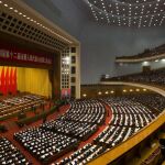 Delegados asisten a la apertura de la tercera sesión de la XII Asamblea Nacional Popular en Pekín