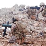 Varios efectivos del GOE III durante un ejercicio de entrenamiento en el campo de maniobras de Chinchilla