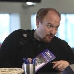 Louie C. K. es el director, productor y actor de esta serie de culto que emite Canal + Series