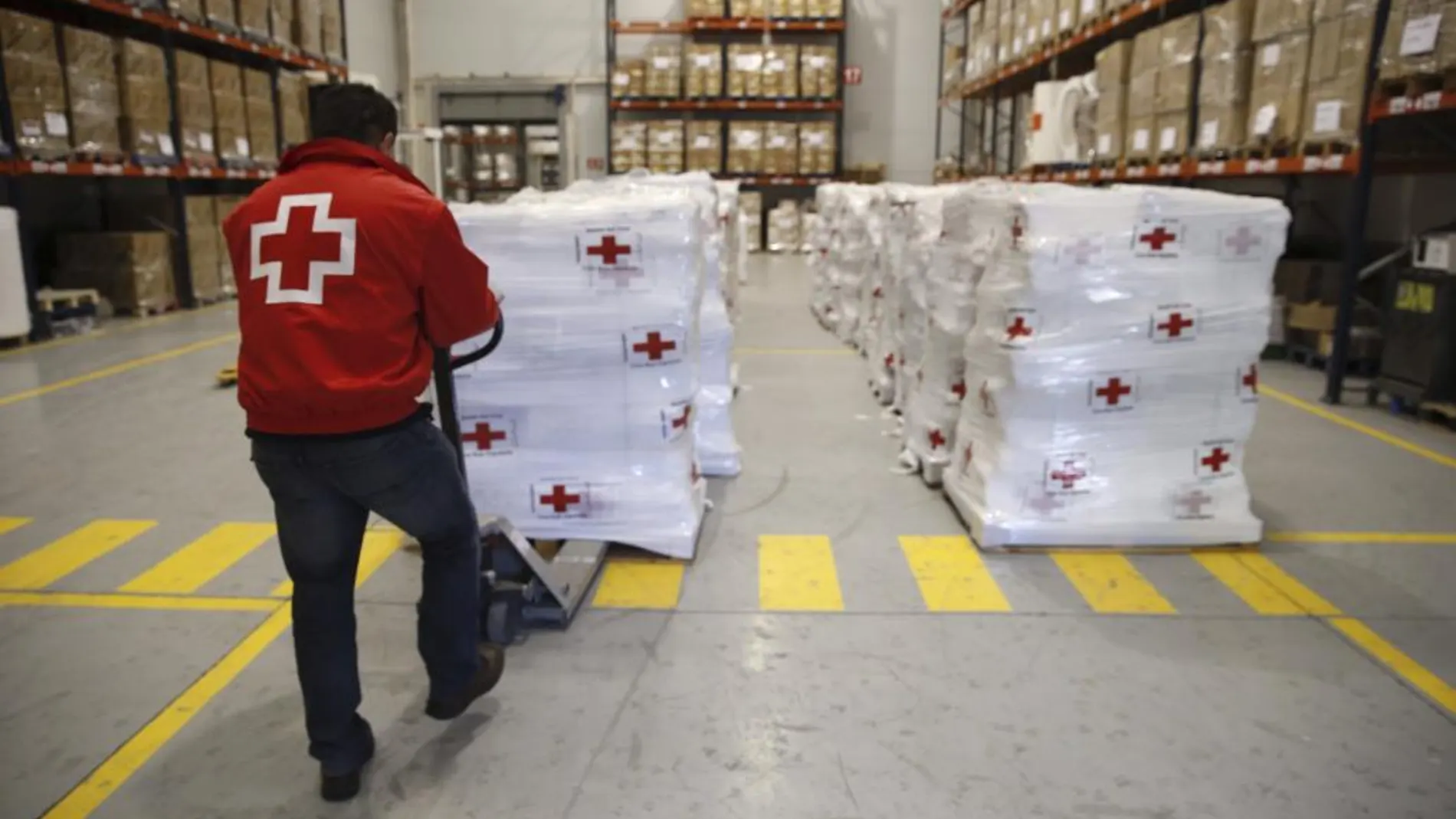 Material que Cruz Roja ha preparado como ayuda de emergencia a Nepal