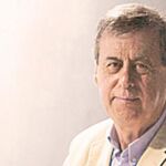 «Los partidos mayoritarios están envenenando la democracia»