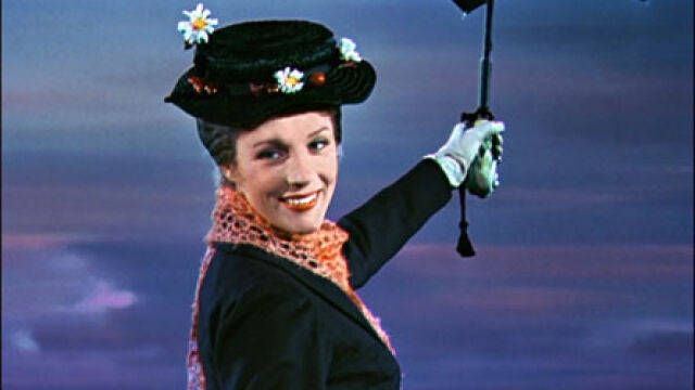 Julie Andrews en su personaje de Mary Poppins