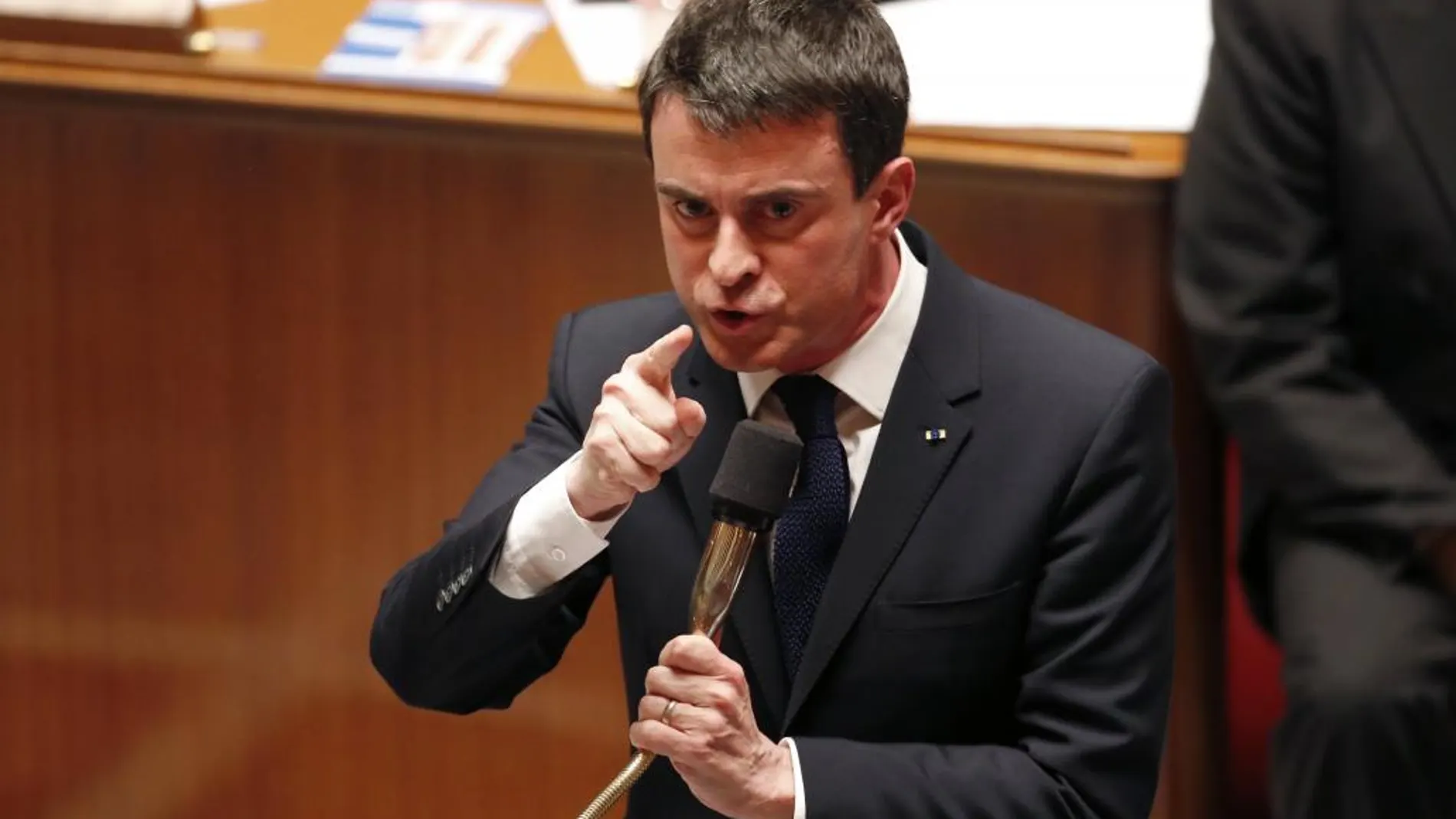 Manuel Valls, durante la sesión de hoy en la Asamblea francesa.