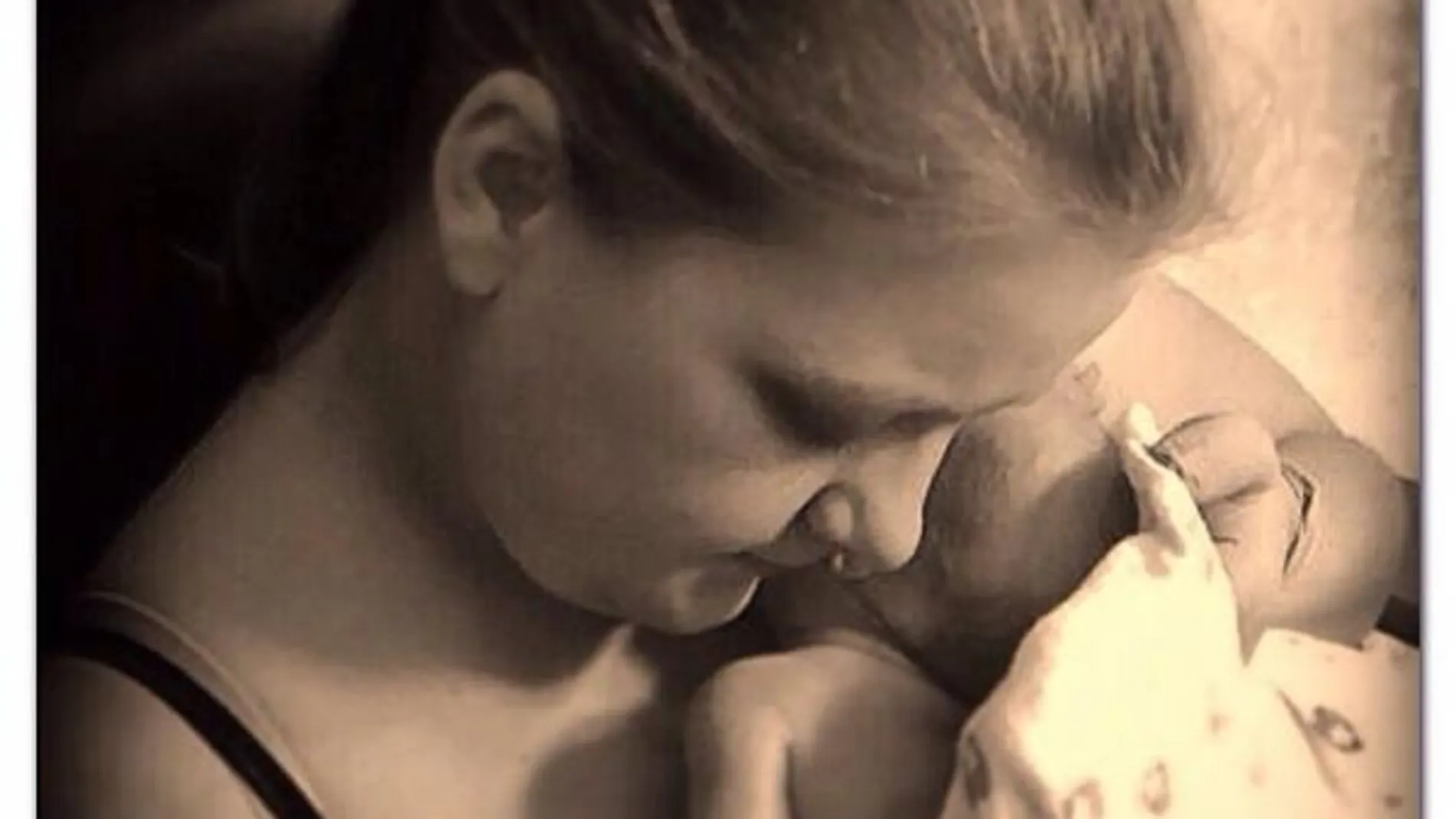Los padres de un «bebé milagro» vuelven a reclamar cambios en la ley del aborto británica